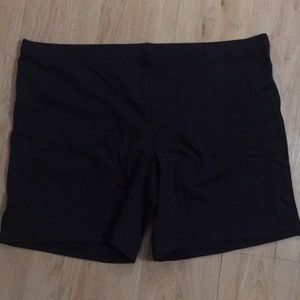 Black workout shorts XXL